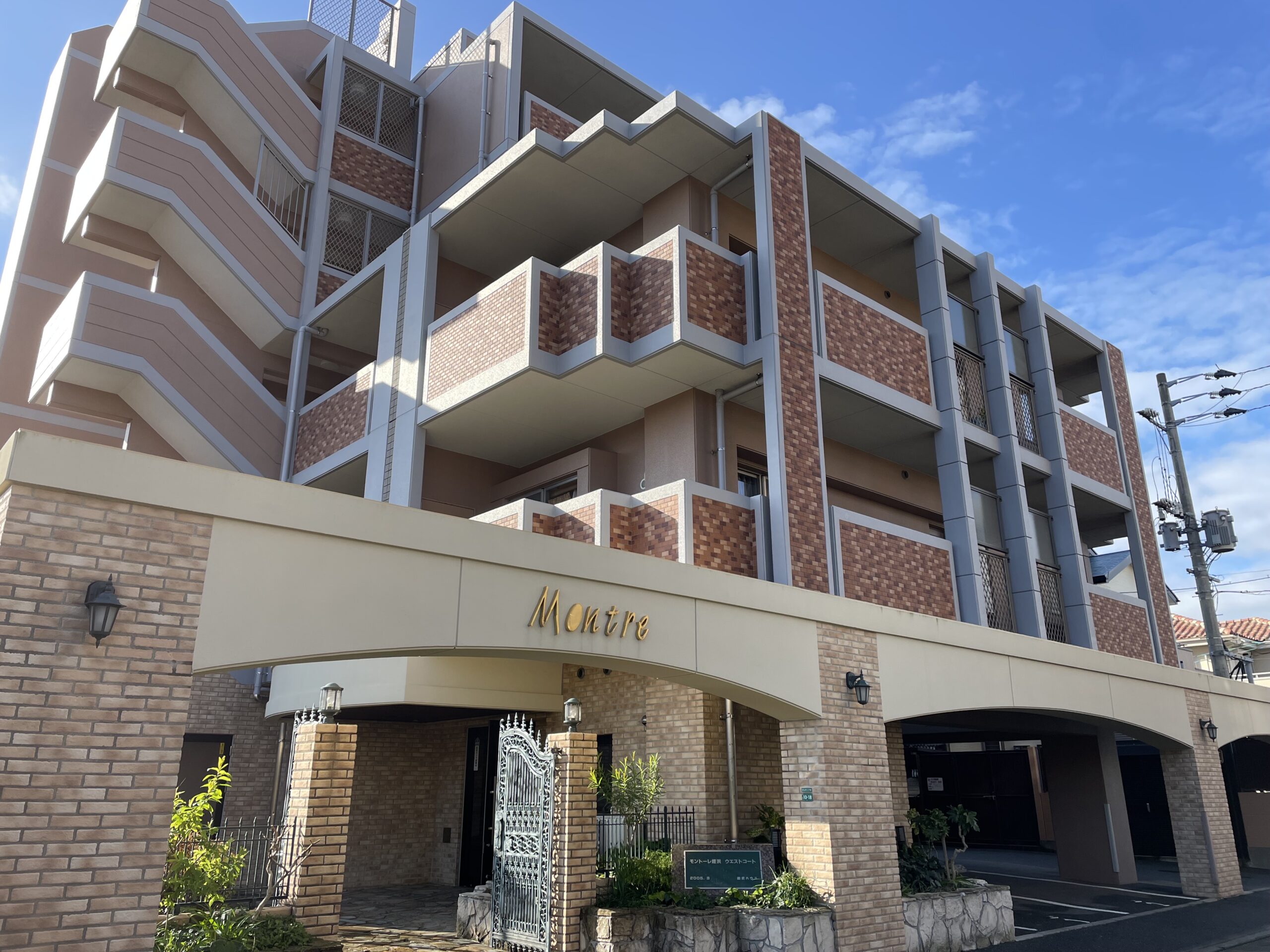 モントーレ姪浜ウエストコート